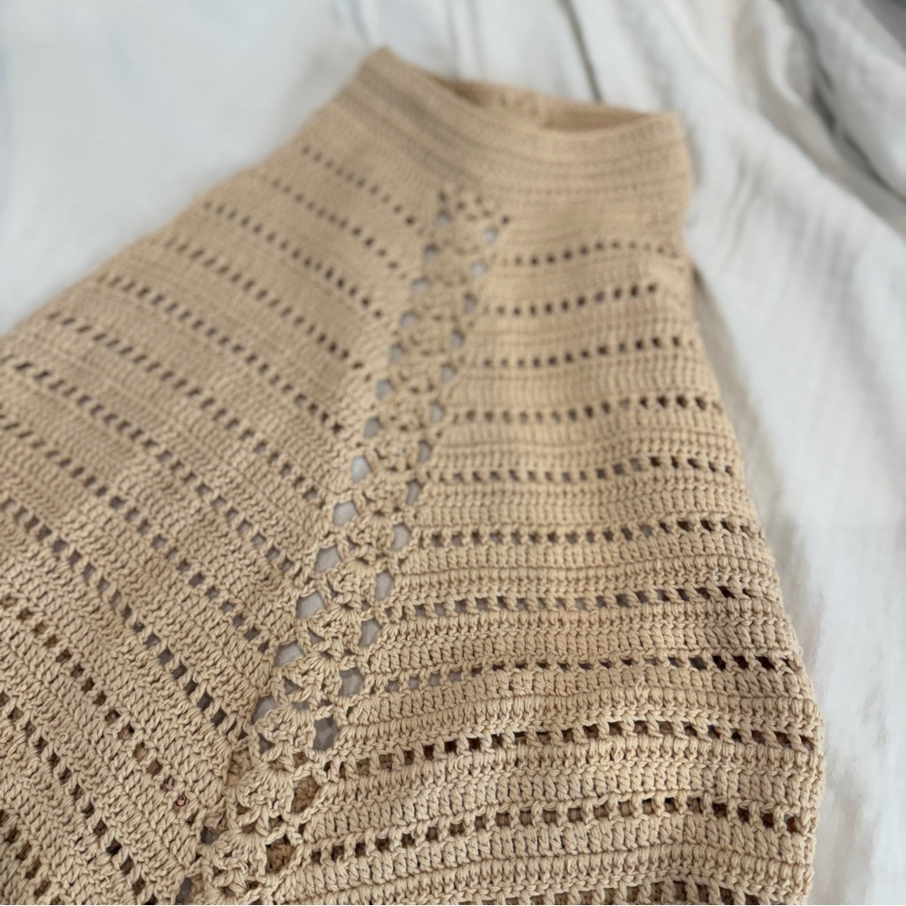REVOLVE - Camila Coelho ~ Lyssa Hand Crochet Halter Mini Dresss - Picture 5 of 9